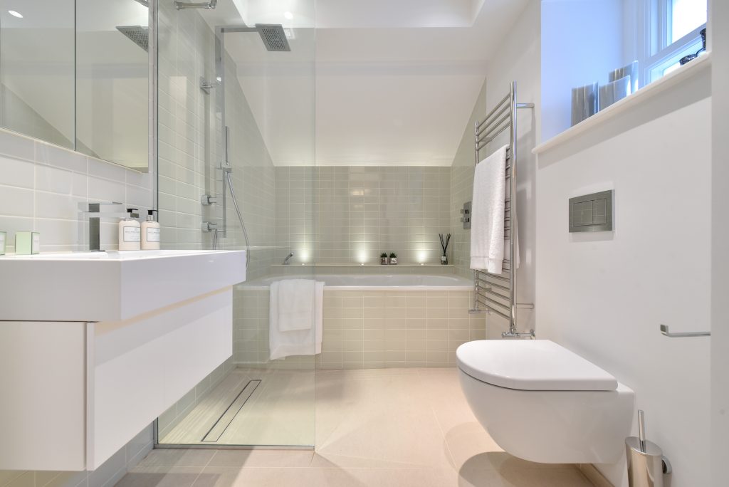 Hampstead 1 Bathroom 31 | Lead Wolf, Peterborough